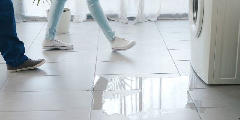 Máquina de Lavar Vazando Água Quando Enche em Aparecida de Goiânia: Confira 6 Dicas